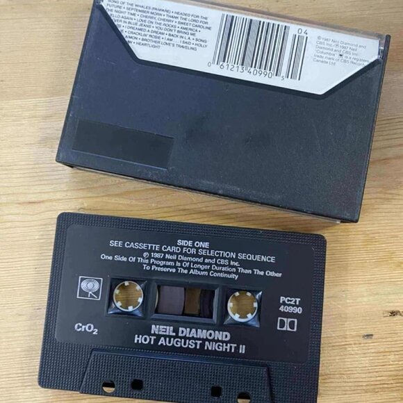 Neil Diamond – Hot August Night II Vintage Cassette Tapes C11 - Picture 2 of 2